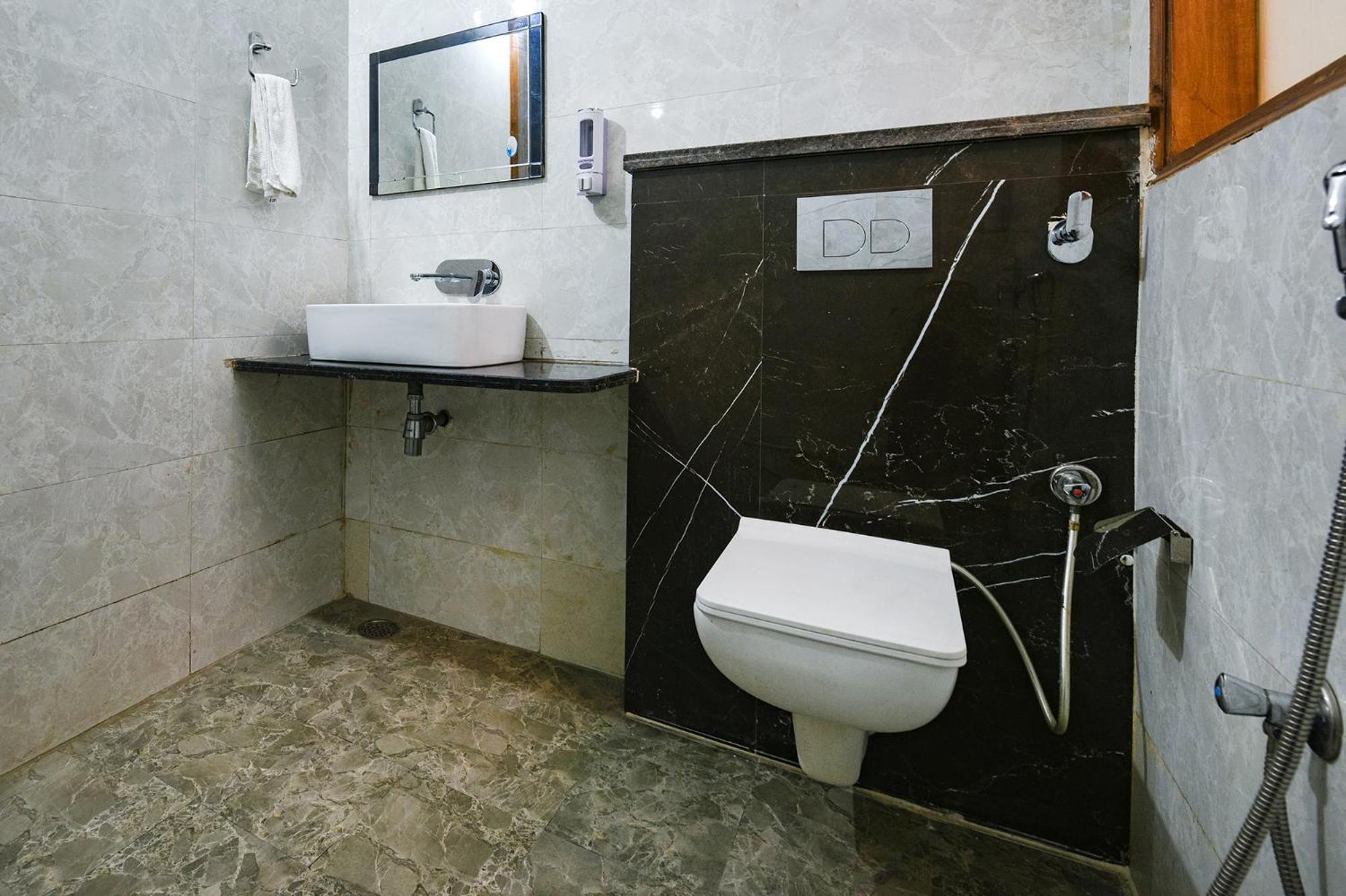 Fabhotel Indian I Gurgaon Exterior photo